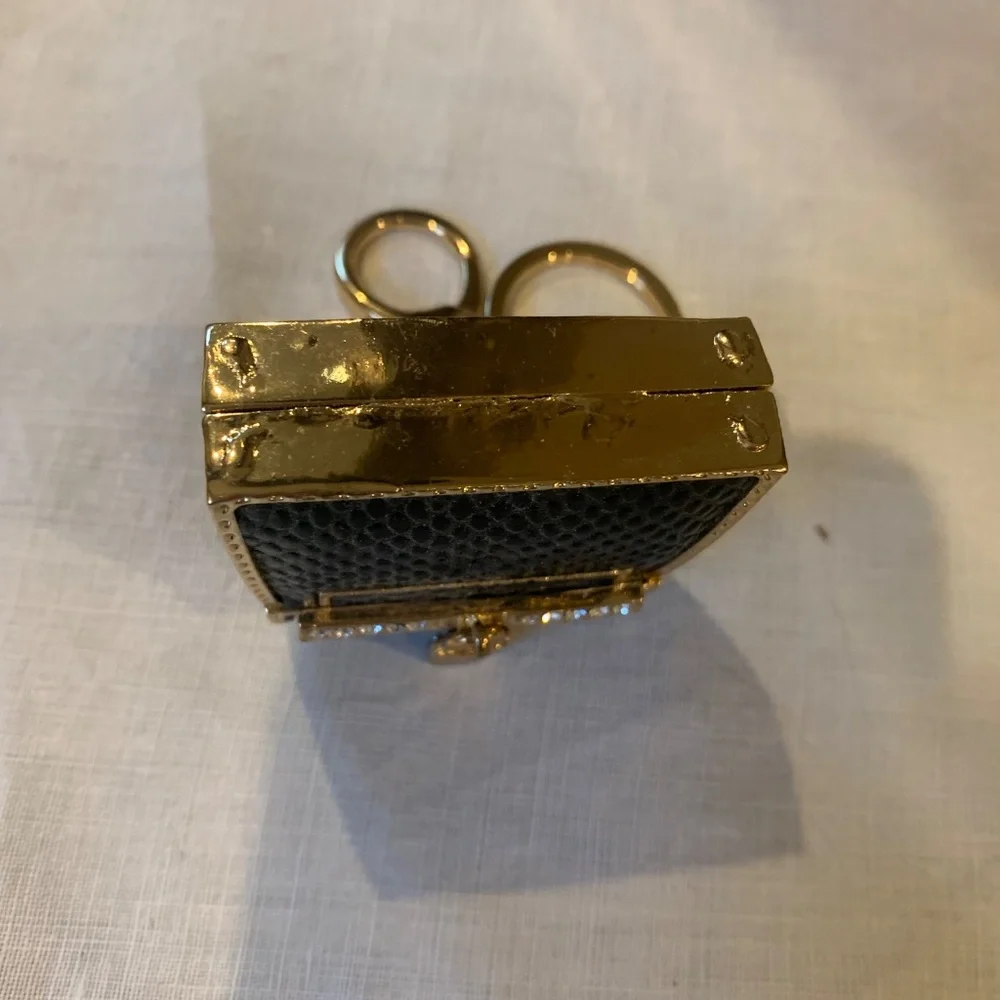 NWOT Black/Gold Handbag Key/Purse Charm